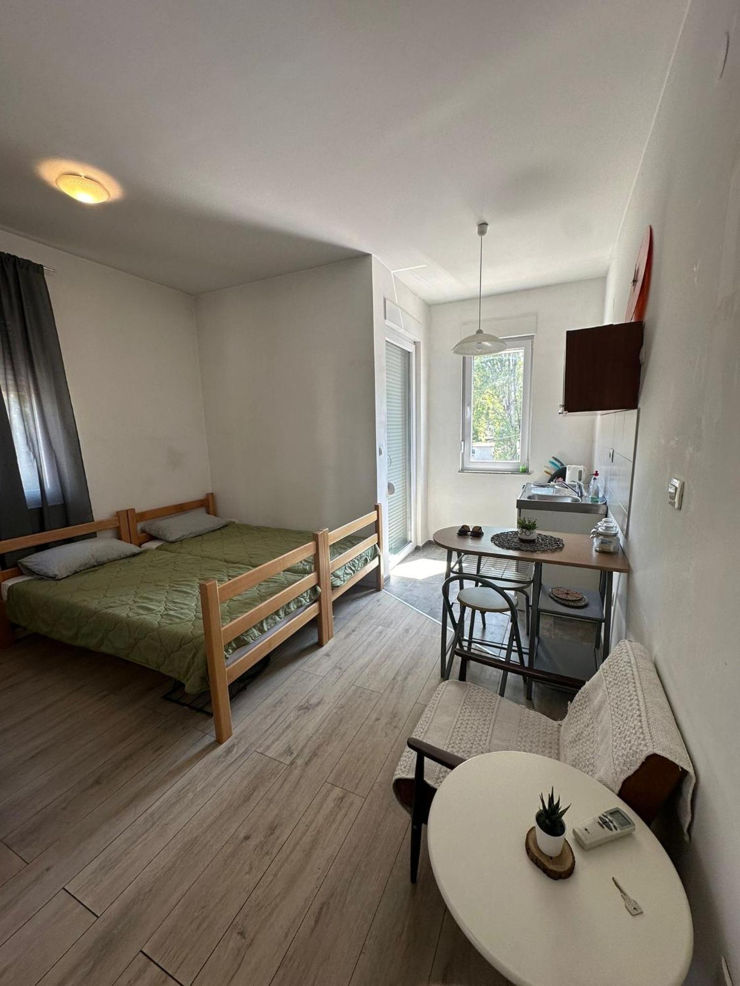 Apartman Zrinjski Appartement Mostar Buitenkant foto